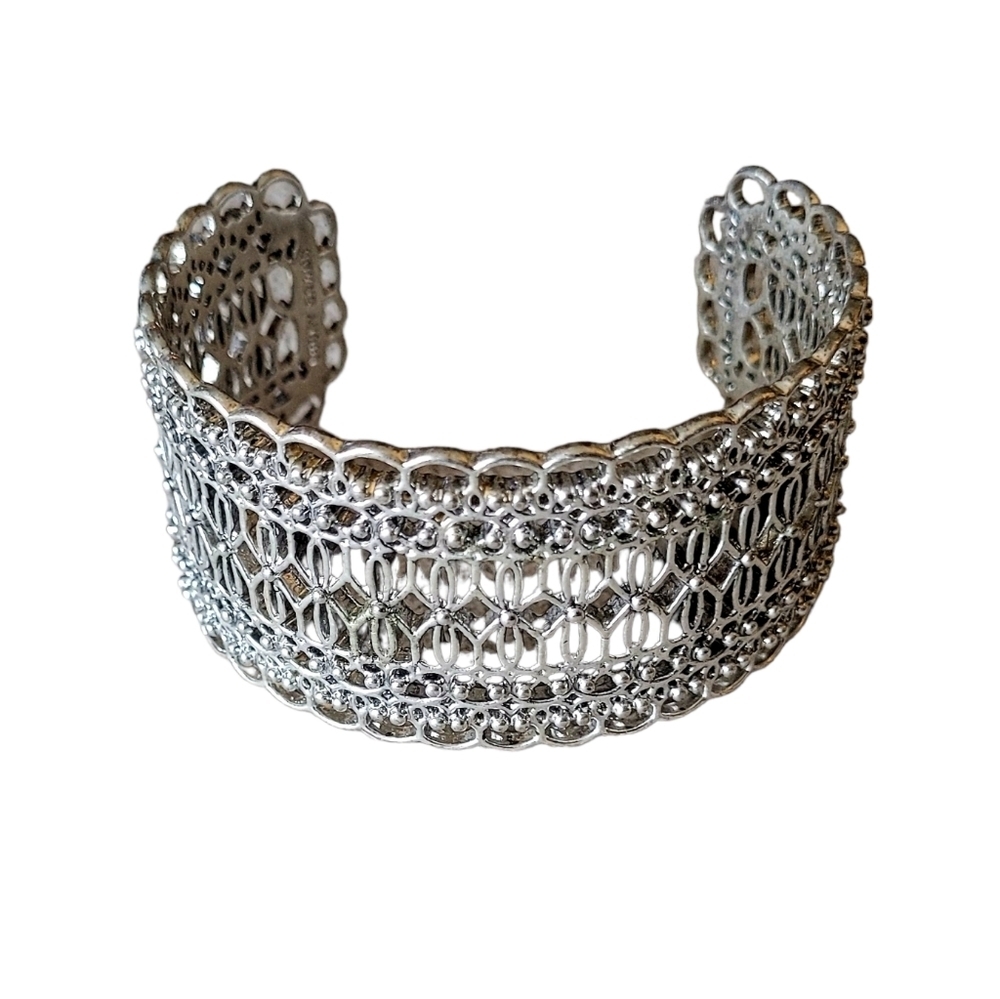 Lucky Brand Silvertone Metal Ornate Lattice Work Cuff Bangle Bracelet Ornate
